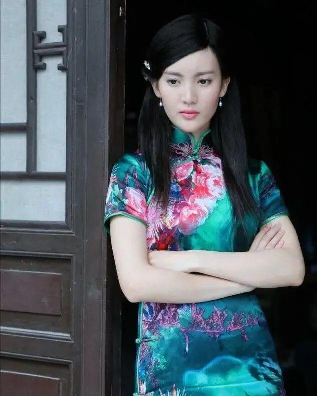 金晨 舞动奇迹,如何评价金晨的舞蹈水平(究竟是从什么时候开始变的)