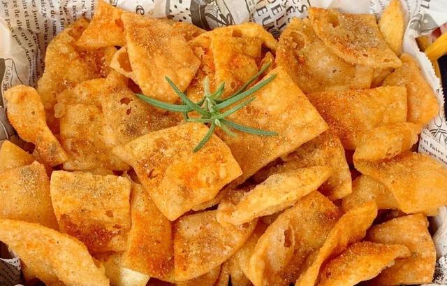 饺子皮可以做什么美食，剩饺子皮可以做什么美食（外面还不一定能买到）