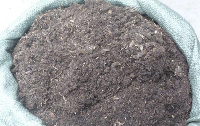 不花钱快速自制多肉土，怎样简单制作多肉植物营养土（不花一分钱）
