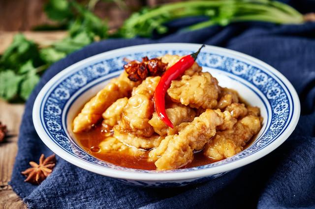 豆腐和腊肉怎么做不辣，上锅一蒸轻松搞定