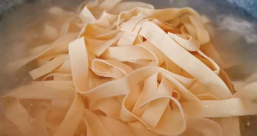 图片[4]-【豆腐皮拌杏鲍菇】做法步骤图 不炒不炖 连吃3天也不觉得腻-起舞食谱网