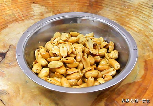 四川正宗辣子鸡的做法，炒辣子鸡怎么炒好吃（厨师长分享辣子鸡的做法和腌制配方）