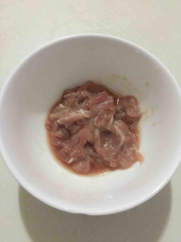 怎样做美味的木耳毛豆炒肉丝，怎样炒木耳炒肉丝好吃（农家小炒肉原来是这么做的）