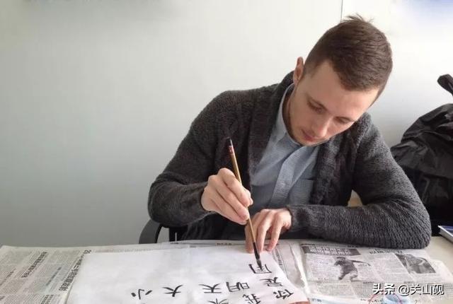 花甲是指多少岁，花甲是多少岁（豆蔻、及笄、天命、花甲、古稀分别什么意思）