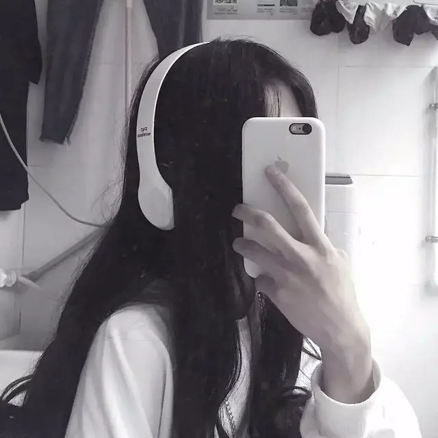 怀着爱意，带着虔诚，保持温柔，追逐星星，怀着爱意 带着虔诚 保持温柔 追逐星星（追逐星星.图片）