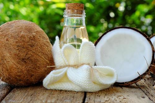 椰子油一次用多少 椰子油抹脸上要洗掉吗，椰子油一次用多少（润肤保湿的使用方法与步骤）