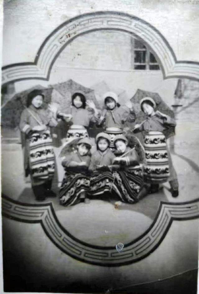 似水流年歌词，一个普通人的芳华：流年似水