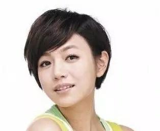 鹅蛋脸型适合什么发型，鹅蛋脸的女生什么发型好看（发型与脸型的搭配设计）