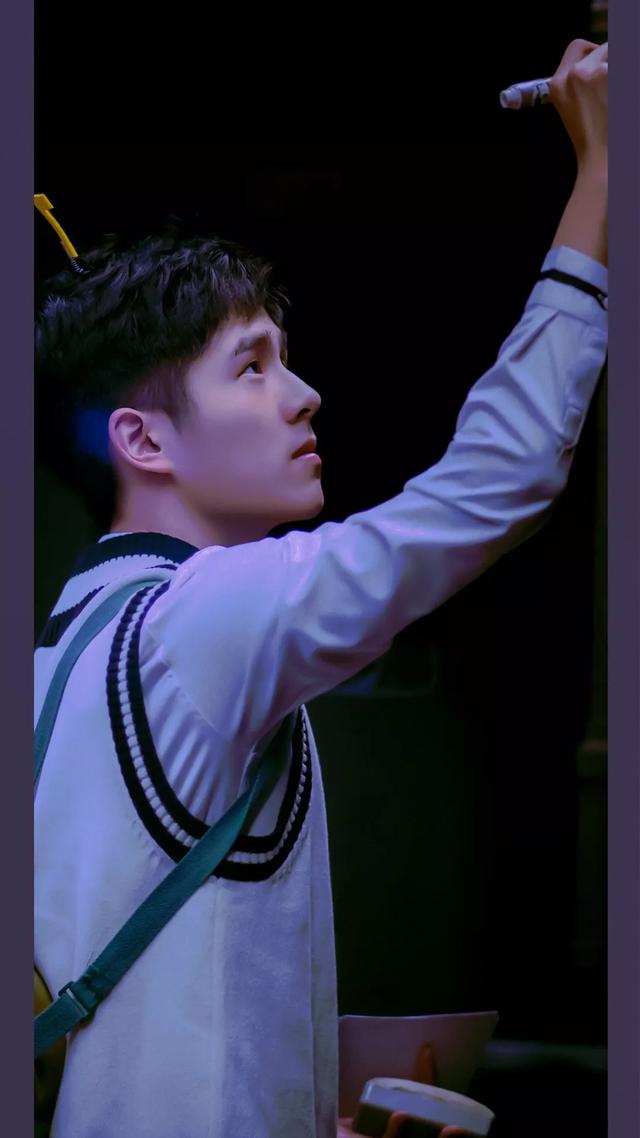 男生头像 刘昊然小哥哥 帅到犯规微信，男生头像 刘昊然小哥哥 帅到犯规（壁纸 ， 帅气的刘昊然）