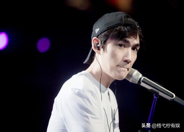 朱一龙，微信头像，朱一龙（朱一龙一年内换四次头像）