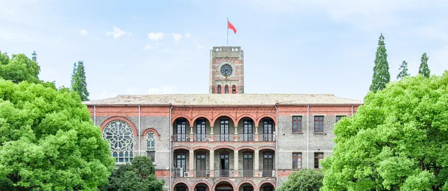 苏州新加坡国际学校学费（一年学费十多万）