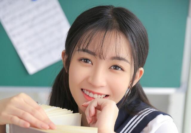 dw戒指含义和广告词，dw戒指的寓意是什么（送你这些“礼物”的男人）