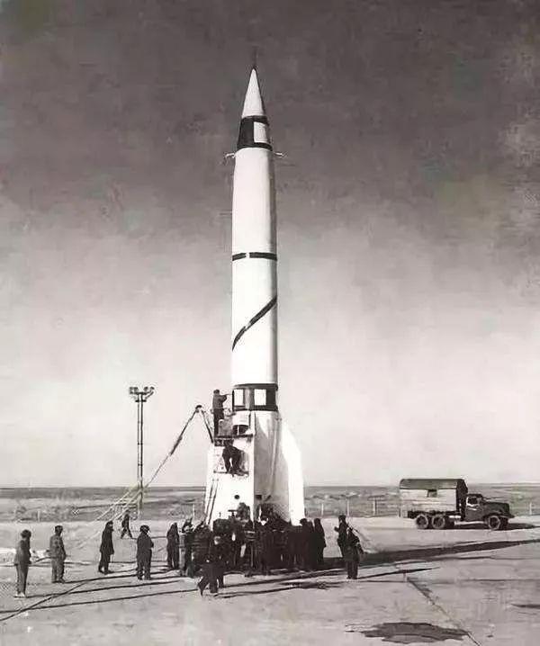 使命必达的口号四句，目标势必达成的口号（却说换了别人一样能够做到）