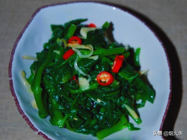 穿心莲怎么做好吃，加入这5种调料一起拌