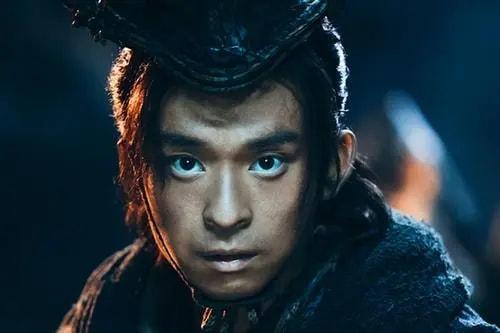 周星驰的老婆叫什么，他是周星驰电影的小人物（谁是周星驰的老婆）