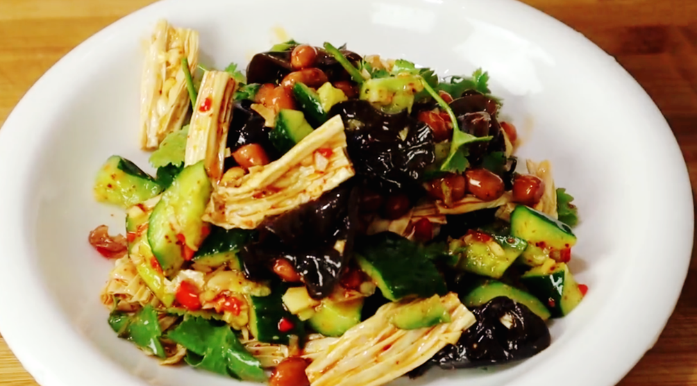 图片[7]-【凉拌腐竹】做法步骤图 下酒又下饭 连吃3天不腻-起舞食谱网