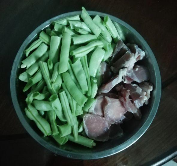 芸豆焖面的做法，芸豆焖面的做法窍门（家乡的美食——芸豆焖面）