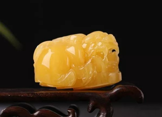 老蜡和蜜蜡区别，老蜜蜡和新蜜蜡的区别（到底该选老蜡）