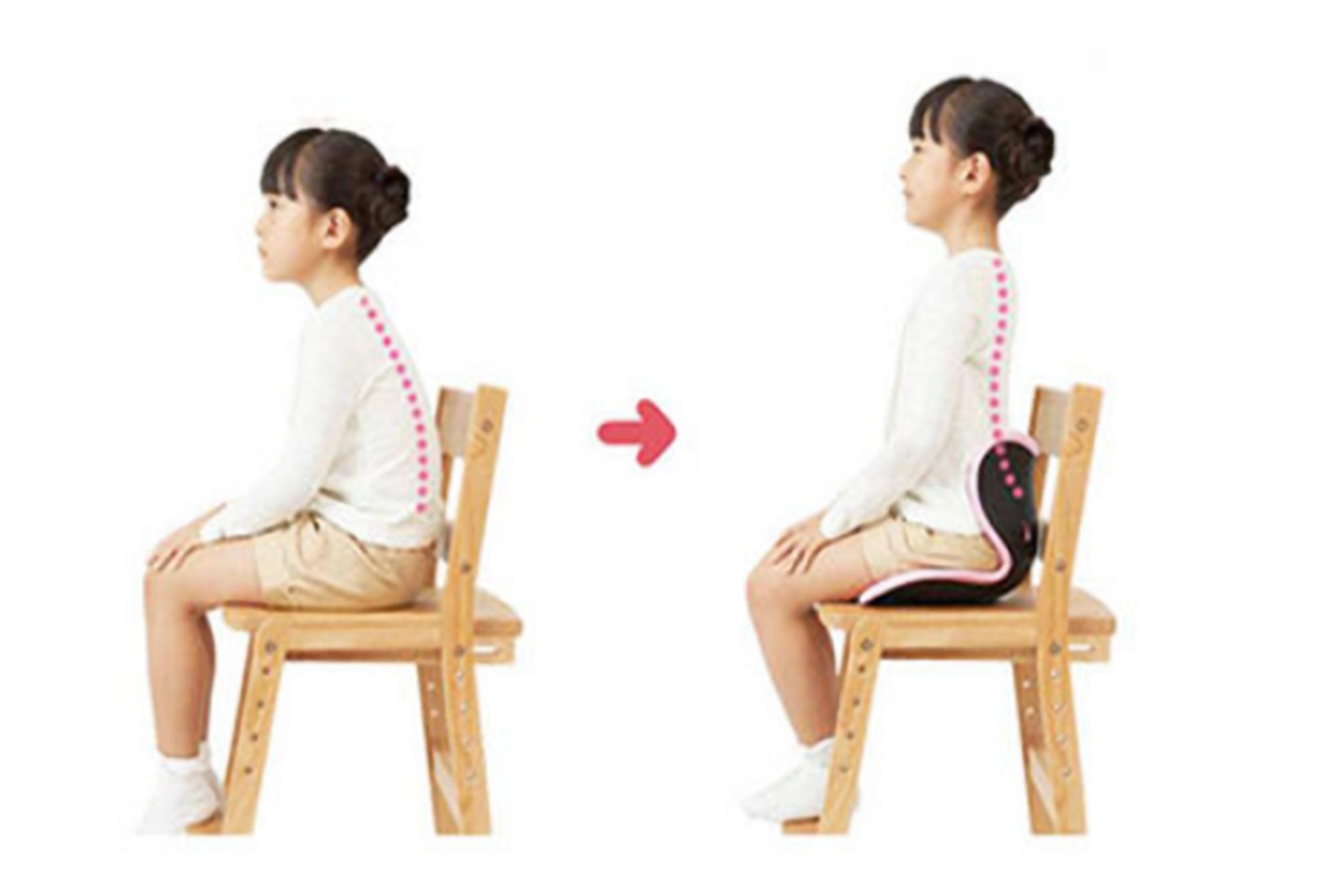 孩子驼背现象日益严重,家长的蛮力纠正,其实并不可取