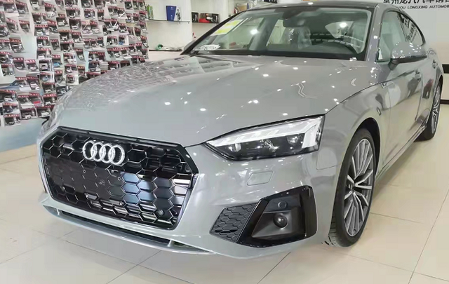 奥迪a5的尺寸是多少，奥迪a5规格尺寸（体验奥迪A5：德国全进口）