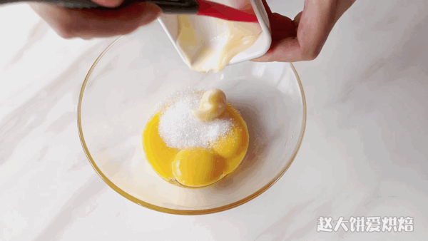 求自制水果冰淇淋做法，水果自制冰淇淋简易做法（比卖的好吃太多了）