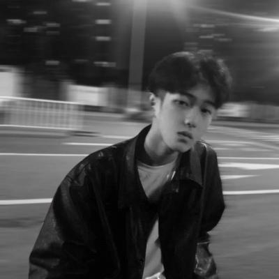 伤感男头，微信头像，伤感男头（男生伤感微信头像2020精选）