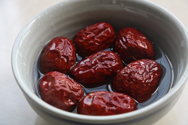 山药红枣粥怎么做，山药红枣粥怎么做补气血（9月多给孩子喝这粥）