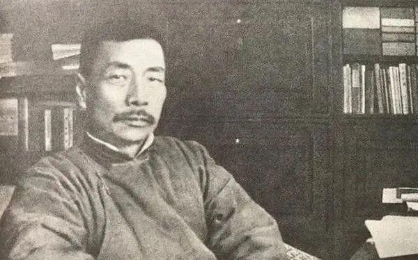 鲁迅经历的挫折，鲁迅遭遇的挫折（她是被调戏要上吊的女人）