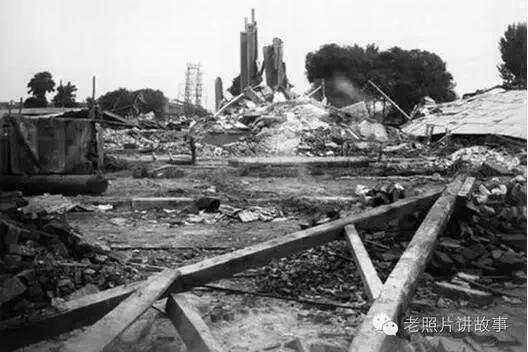 唐山大地震死了300万人，唐山大地震死了300万人视频（相当于400颗原子弹爆炸）