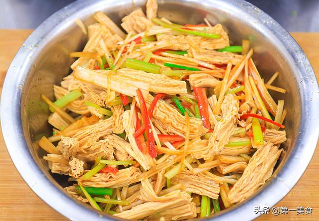 凉拌腐竹怎么做，腐竹怎么做——凉拌腐竹（凉拌腐竹家常做法）