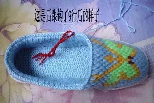 怎么钩毛线拖鞋，学钩毛线拖鞋视频教程（钩针编织的蝴蝶图案的棉拖鞋）