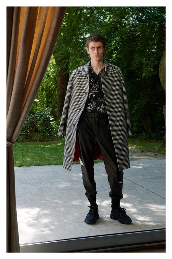 纪梵希男装怎么样，用叛逆、男孩、绅士和情人打造情怀单品