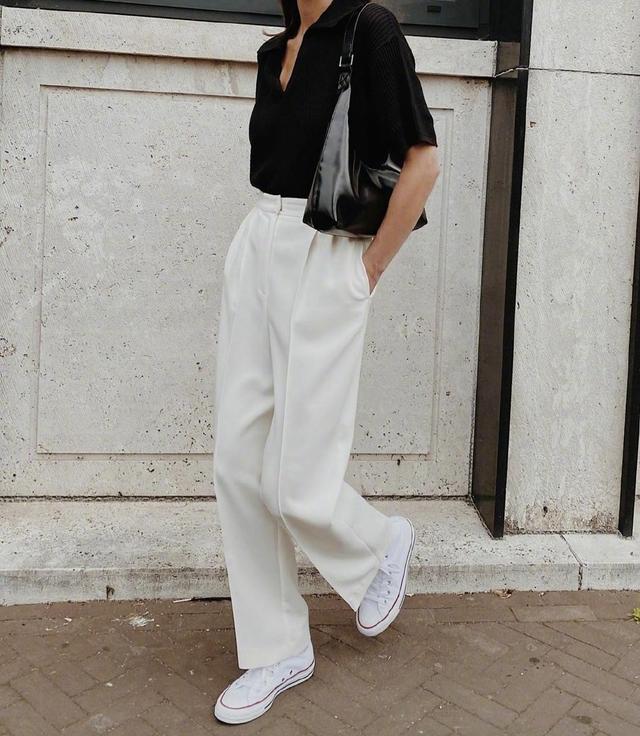 黑与白的服装碰撞，白加黑的衣服（黑与白的碰撞，你心动了吗）