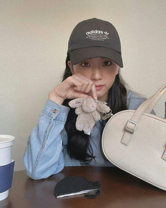 金智秀jisoo〖人间四月〗高清内含头像和壁纸微信，金智秀jisoo〖人间四月〗高清内含头像和壁纸（jisoo头像壁纸人家四月天）