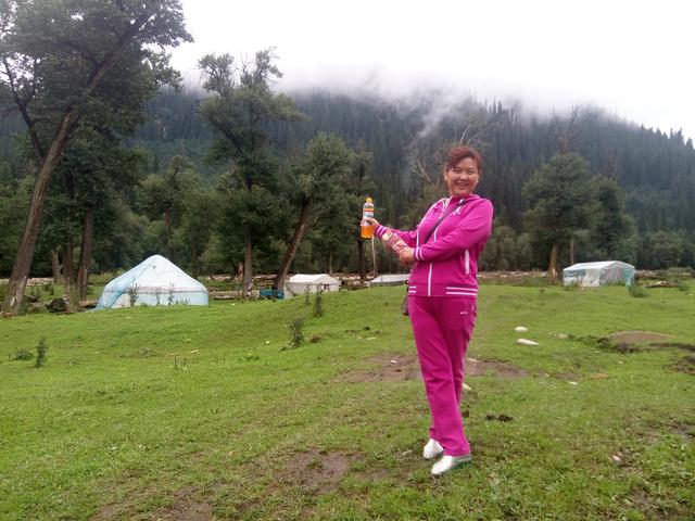 梦见自己拉了一大堆屎是什么预兆，梦见自己拉了一大堆屎是什么寓意（梦境笔记：在梦里行走）