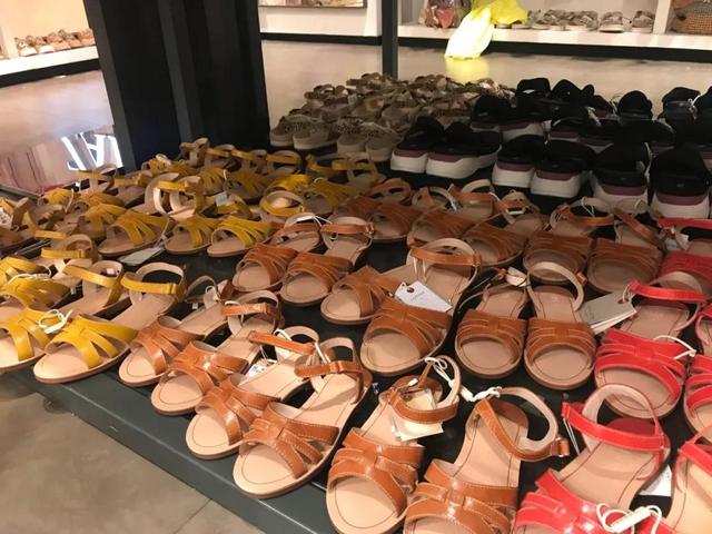 儿童凉鞋怎么选择比较好，儿童凉鞋到底要怎么选