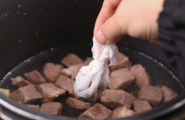 咖喱牛肉的做法，牛肉酱的做法最正宗的做法视频（加咖喱做法也不错）