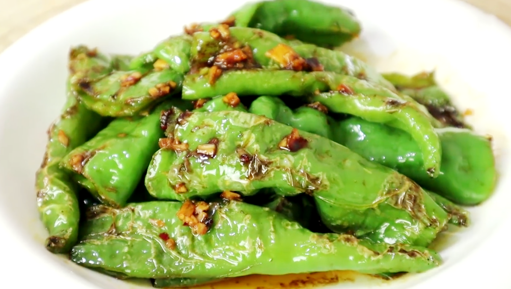 【虎皮青椒】做法步驟圖 香辣開胃解饞 好吃不油膩-起舞食譜網