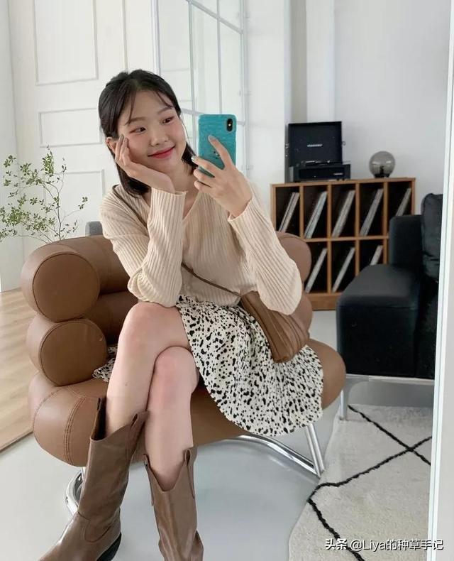 麂皮绒面料优缺点,麂皮绒面料的衣服怎么样(今秋第一双靴子,一定要穿这双) 麂皮绒面料优缺点,麂皮绒面料的衣服怎么样(今秋第一双靴子,一定要穿这双)