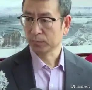 央视主持人白岩松简介,白岩松简介(转向幕后的主持人白岩松) 央视主持人白岩松简介,白岩松简介(转向幕后的主持人白岩松)
