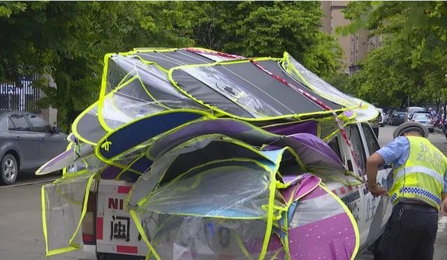 为什么电动车挡风被禁用，电动车禁用挡风被、遮阳伞