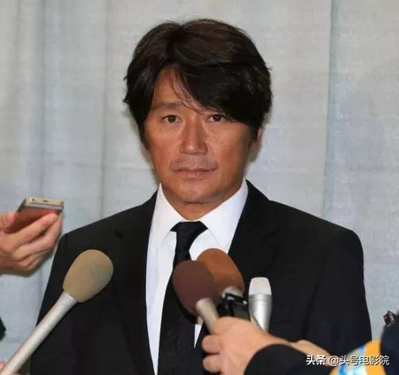 梅艳芳葬礼上的两个男人:一个天后杀手,而赵文卓说要保守秘密