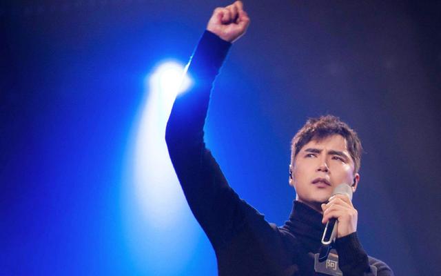 唱歌好听简单的技巧，什么是唱歌的技巧（怎么让自己唱歌变好听呢）