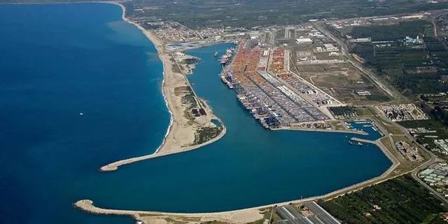 felixstowe是哪个国家的港口，felixstowe是指哪个港口（欧洲十大最繁忙的集装箱港口）