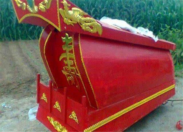 梦见棺材什么意思,故事老汉梦见五鬼抬棺-解梦-荣耀易学