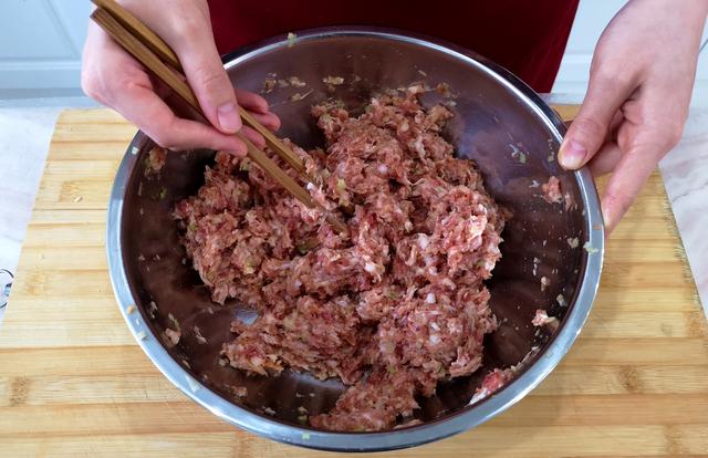 羊肉馅饺子配什么菜好，过年吃羊肉馅饺子配什么菜好（教您8种饺子馅的家常做法）