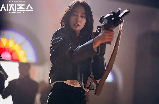 李采潭个人信息，请问这是什么电影（2021年韩国10大“最美女演员”）