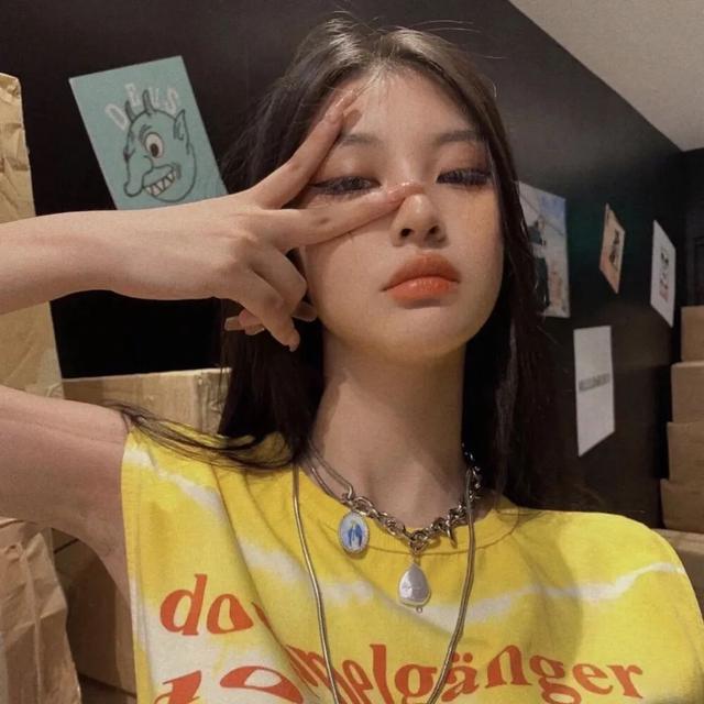 最凉不过人心图片，最凉不过人心，微信头像（也觉得冷可我不会拥抱别人）