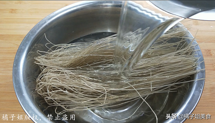 圖片[2]-【酸辣粉】做法步驟圖 又酸又辣-起舞食譜網(wǎng)