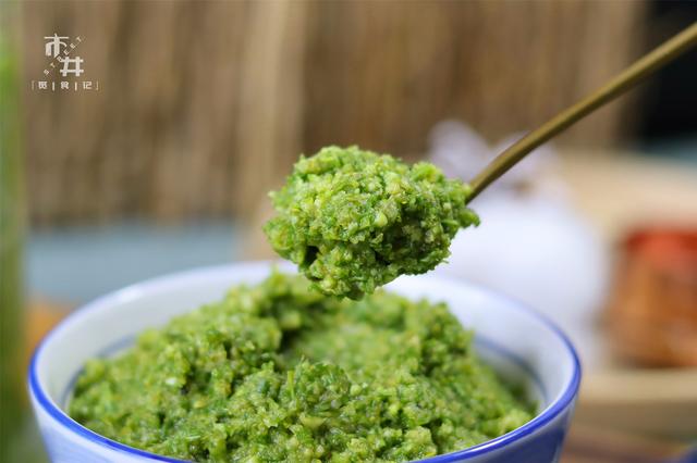 韭菜酱的做法 大家可以做一做，韭菜酱的做法（腌韭菜花酱原来这么简单）